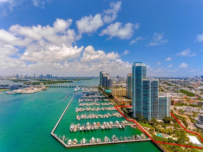 Building Photo - 1000 South Pointe Dr