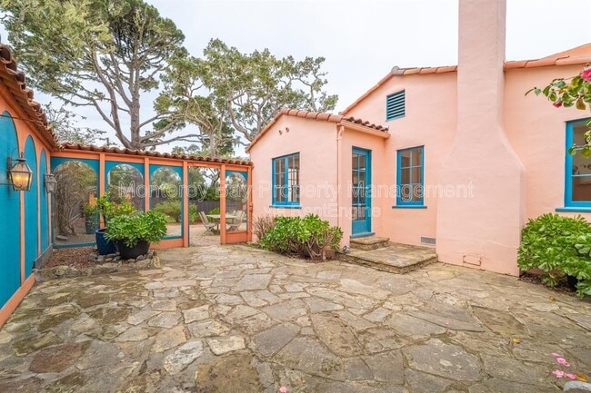 Building Photo - 940 14th St