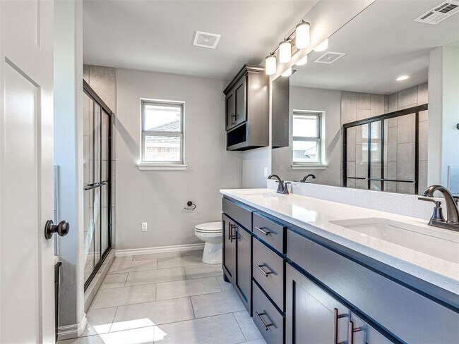 Building Photo - 512 Cherrybark Dr