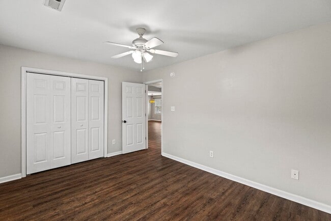 Building Photo - Swansboro Home for Rent!