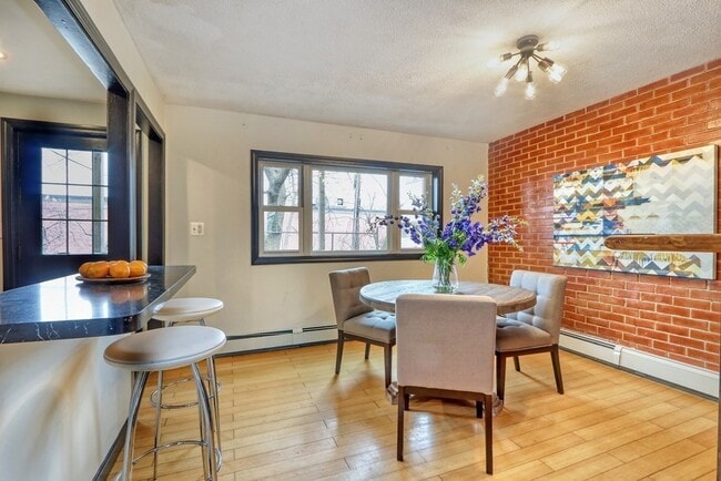 Primary Photo - 12 Jenkins St
