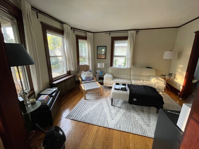 Building Photo - 47 Fiske Ave