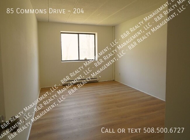 Building Photo - 85 Commons Dr