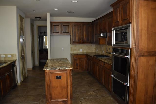 Building Photo - 910 Redbird Ln