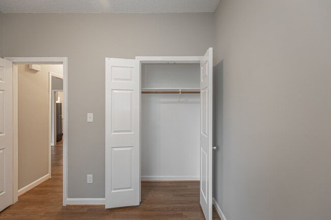 Building Photo - Like New Home off Freeman Mill.  Just Painted, New Wood/Vinyl Flooring, Vaulted Ceilings, Front P...