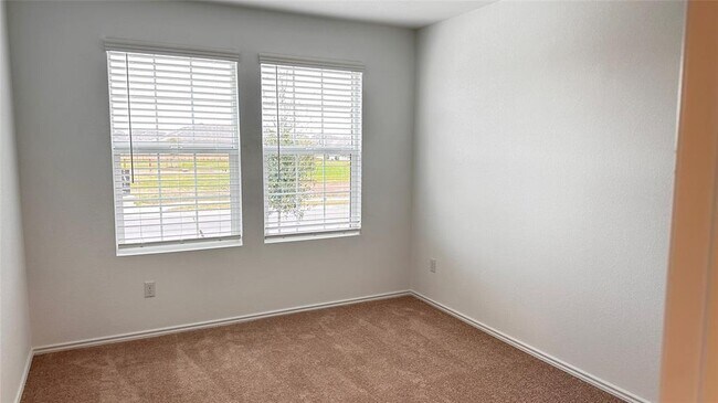 Building Photo - 606 Arnage Dr