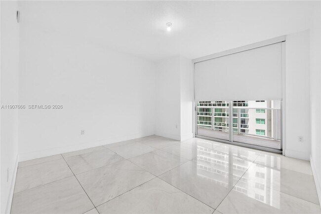 Building Photo - 488 NE 18th St