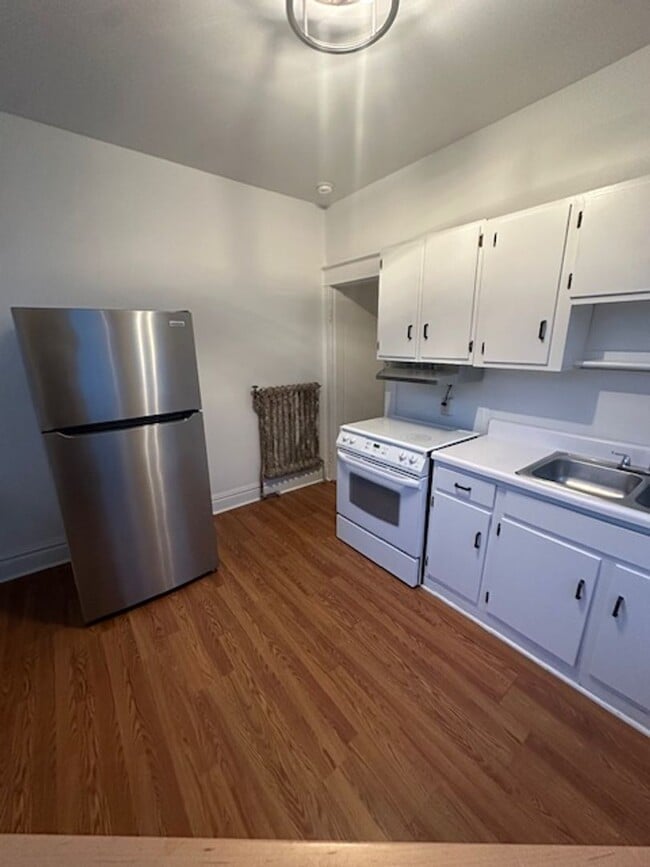 Building Photo - 2209 Rivermont Ave