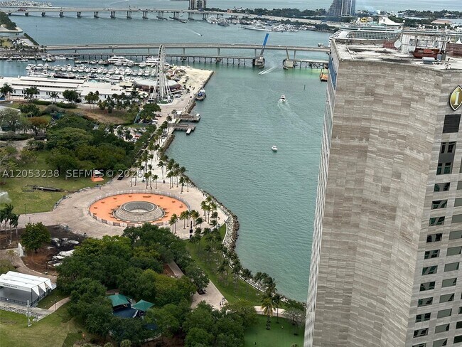 Building Photo - 325 S Biscayne Blvd