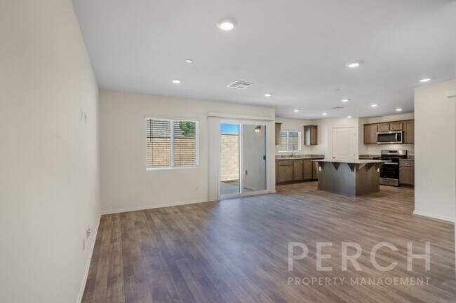 Building Photo - 30540 Altima Ct