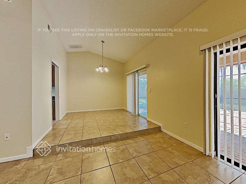 Building Photo - 8201 Helena Dr