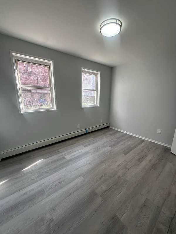 Building Photo - 324 Hope Ave