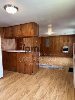 Building Photo - 687 Ada St