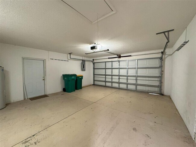 Building Photo - 519 Hemlock St