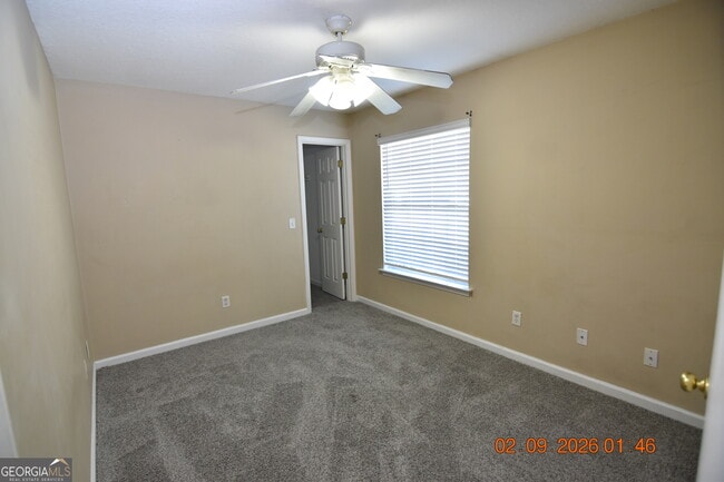 Building Photo - 348 Kristins Dr