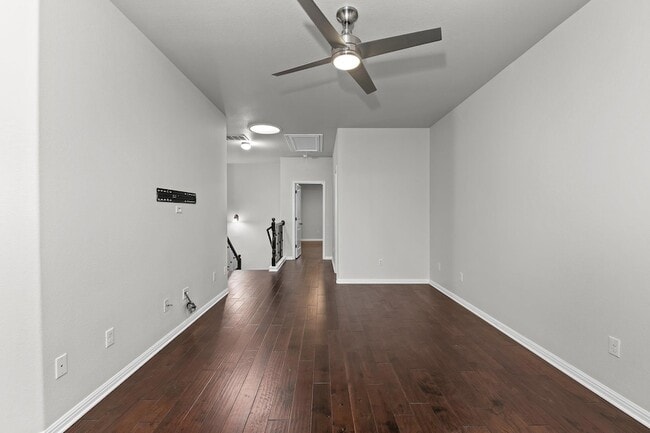 Building Photo - 9621 Solana Vista Loop