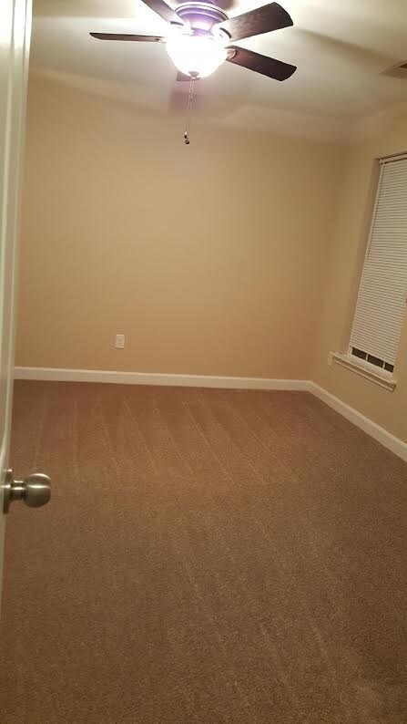 Building Photo - 6504 Lantern Ct