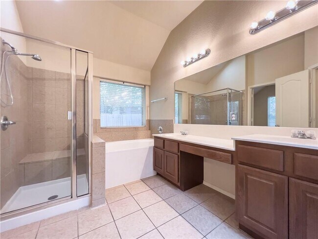 Building Photo - 107 Arrowhead Trail