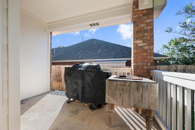 Building Photo - 4435 Hunters Lodge Dr