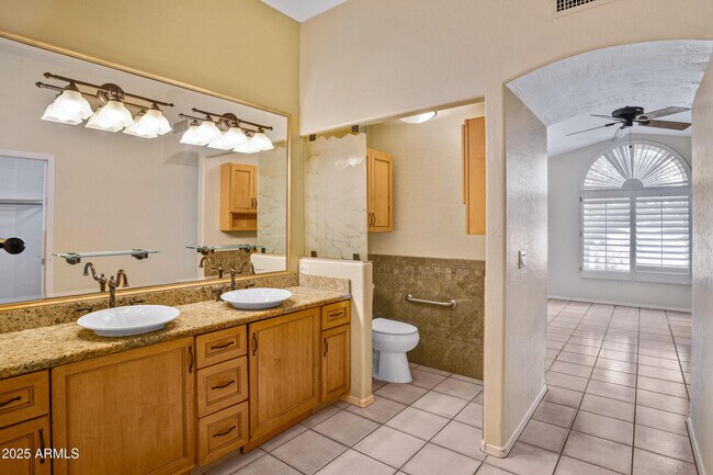 Building Photo - 3062 S Marigold Pl
