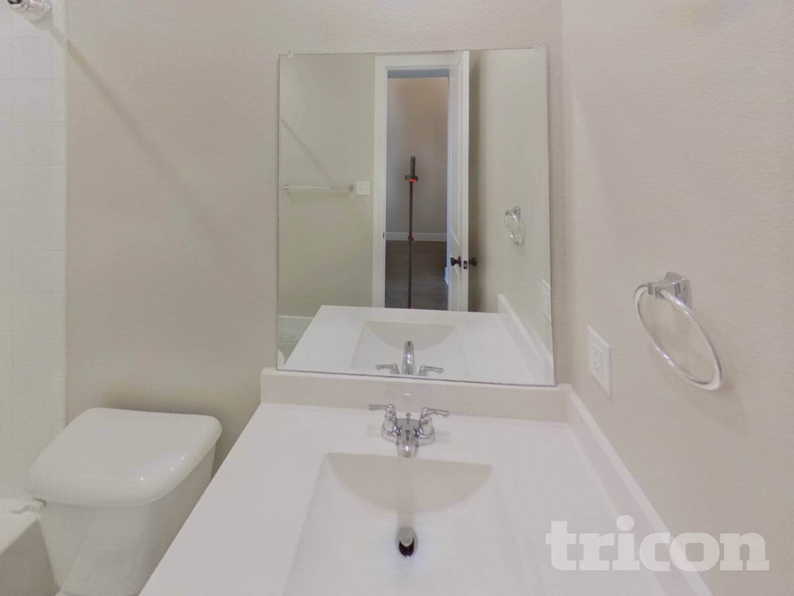 Building Photo - 1008 Faringdon Dr