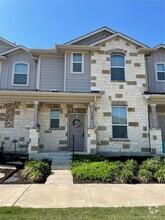 Building Photo - 314 Crater Lake Dr