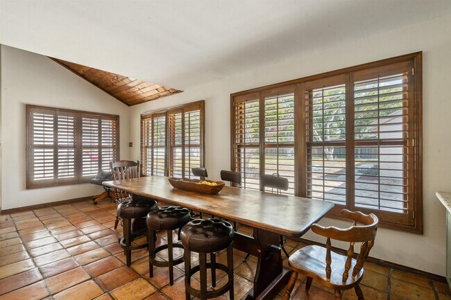 Building Photo - 106 Angela Dr