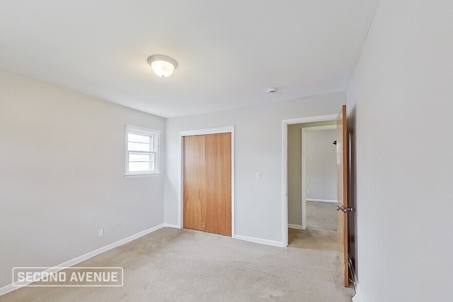 Building Photo - 2529 W 16th St