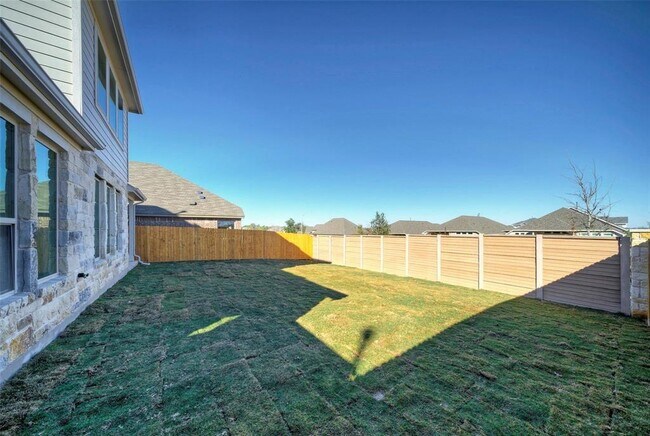 Building Photo - 2428 Demorse Dr