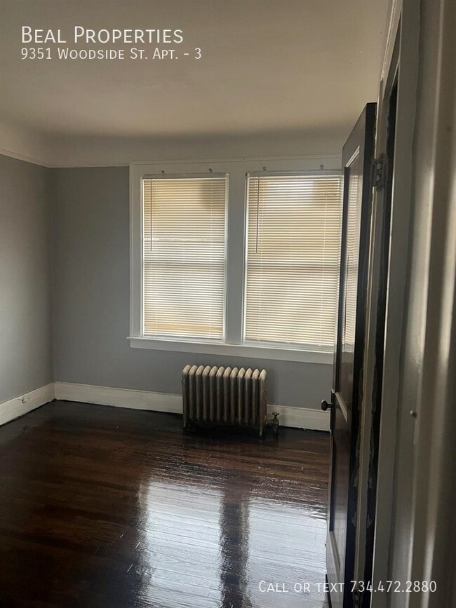 Building Photo - 9351 Woodside St