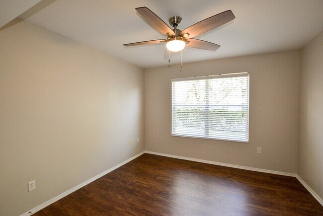 Building Photo - 170 Laterino Ct