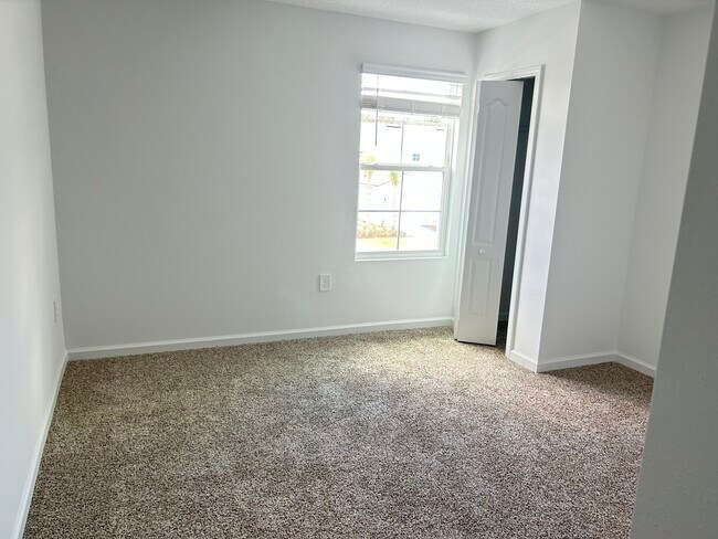 Building Photo - 84 Playa De Luna Ln