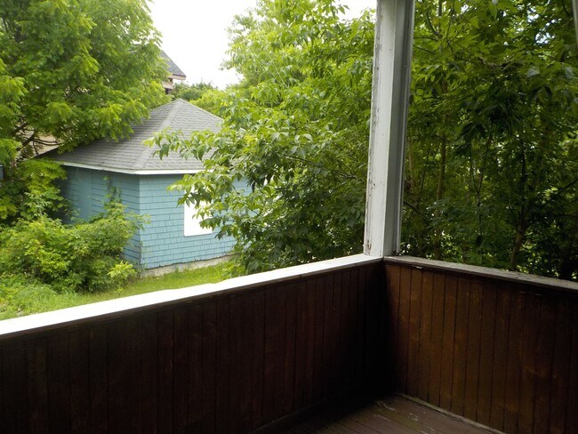 Building Photo - 969 Lancaster Ave