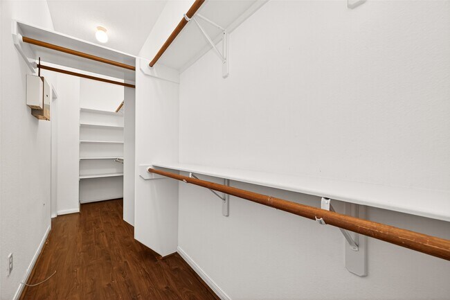 Building Photo - 12831 Dove Point Ln