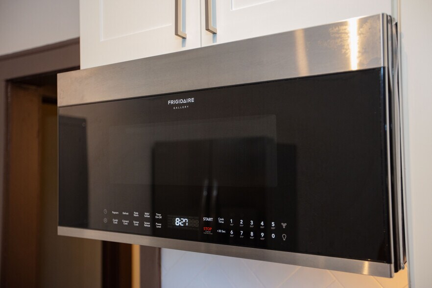 Building Photo - 86 Edgewood Ave