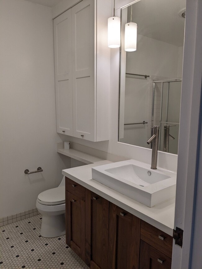 Bathroom - 1438 Filbert St