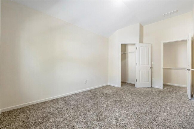 Building Photo - 4467 Water Mill Dr