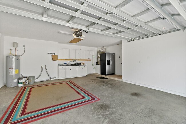 Building Photo - 43 Utica Path