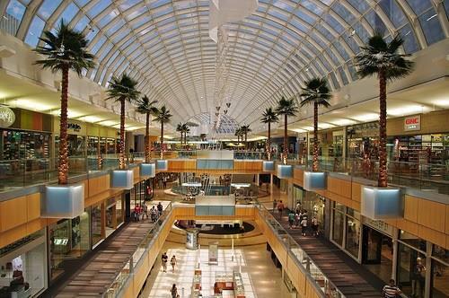 Luxury Shopping at the Galleria is few minutes away - 4624 Verone St