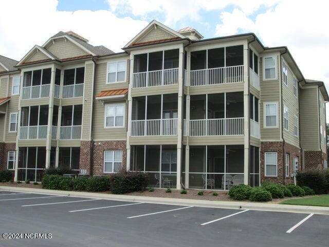 Primary Photo - 395 S Crow Creek Dr