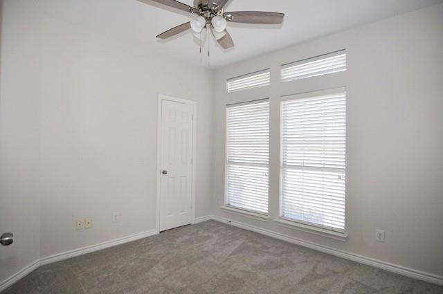 Building Photo - 521 Mustang Ridge Dr