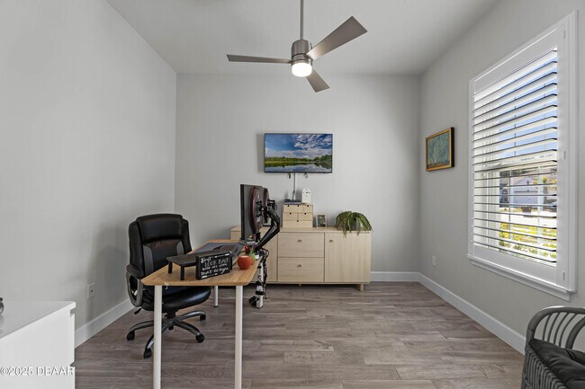 Building Photo - 636 Mosaic Blvd