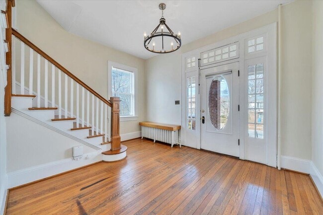 Building Photo - 1144 Wasena Ave SW