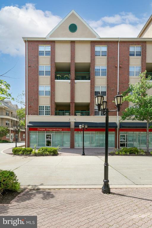 Building Photo - 6072 Main St