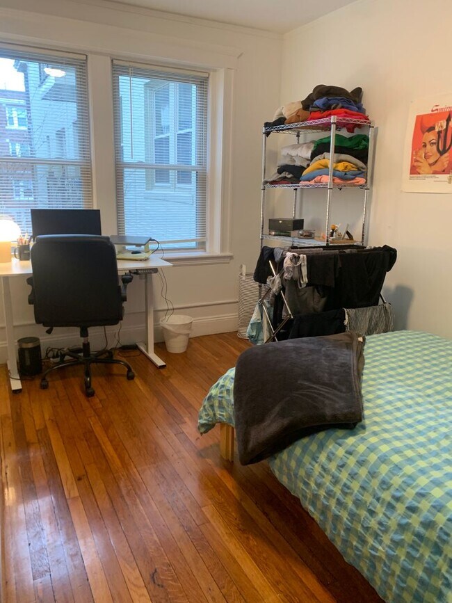 Building Photo - 262 Kelton St #2B Boston MA 02134