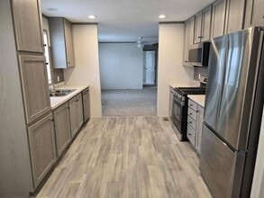 Building Photo - 613 Polk St