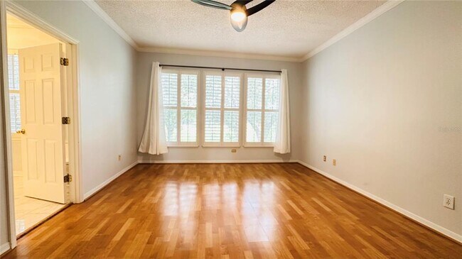 Building Photo - 622 Wisteria Ln