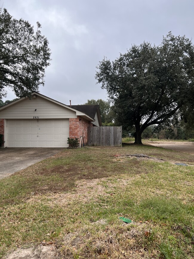 Building Photo - 2931 Sunwood Dr