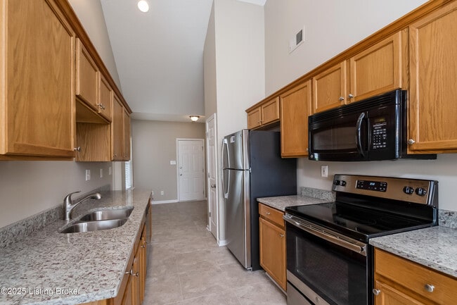 Building Photo - 11211 Sand Lake Ct