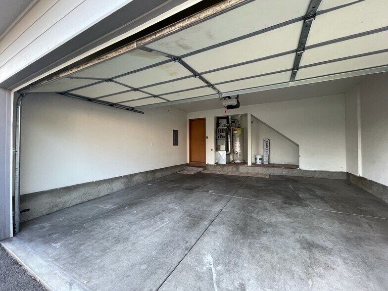 Two-car garage - 3600 Fairbanks Ave